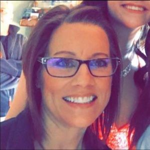 Meet your Posher, Denise l